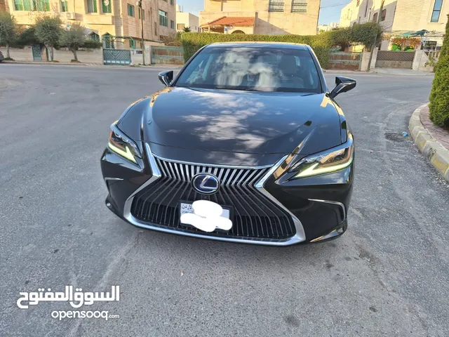 Used Lexus ES in Amman