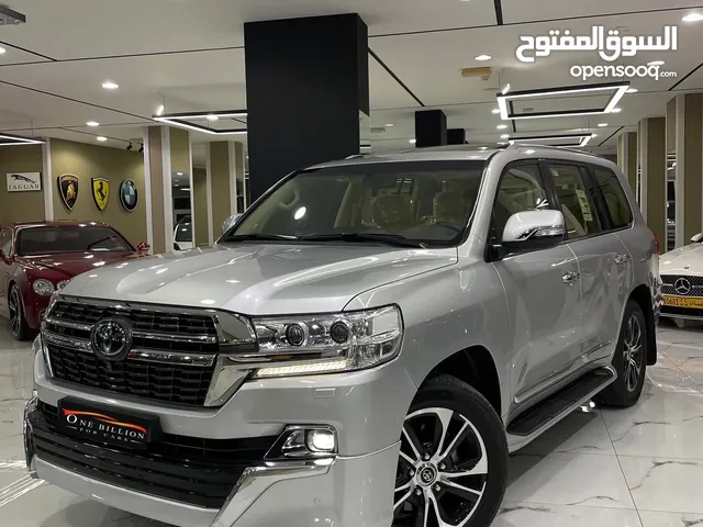 Used Toyota Land Cruiser in Muscat