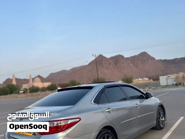 2017 تويوتا كامري XSE