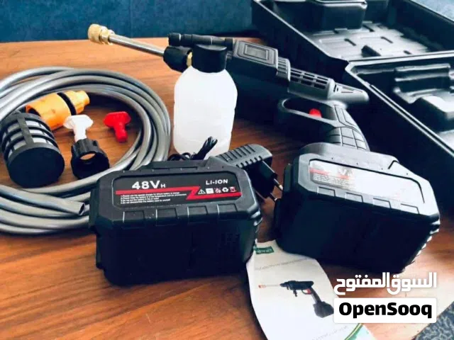 مضخة غسيل سيارات ورش أدويه وسقي شجر تنظيف خلايا شمسيه آرمات مع بطاريتين 48 فولت مع عدتها ب14 دينار