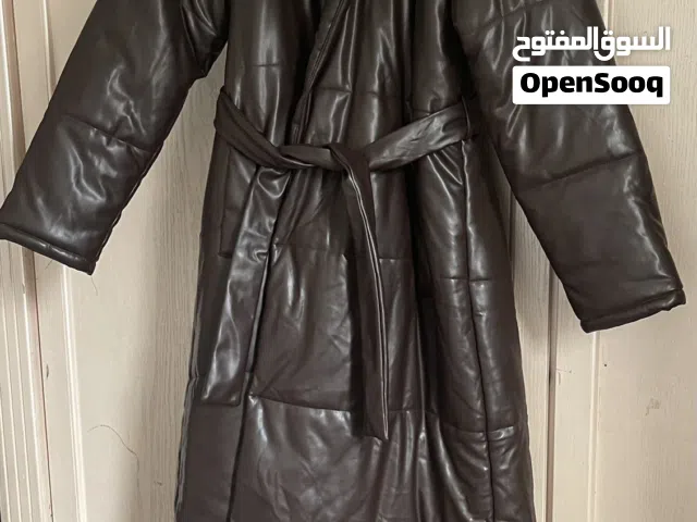 معطف جلد طويل