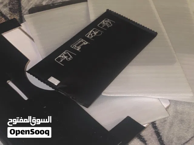 لاصق مضلل ايفون