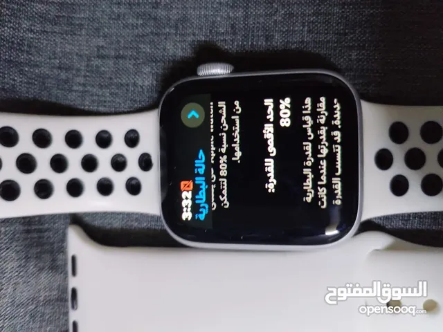 ساعة ابل se مقاس 41 لون سلفر مع احزمه وشاحن اللصلي TC