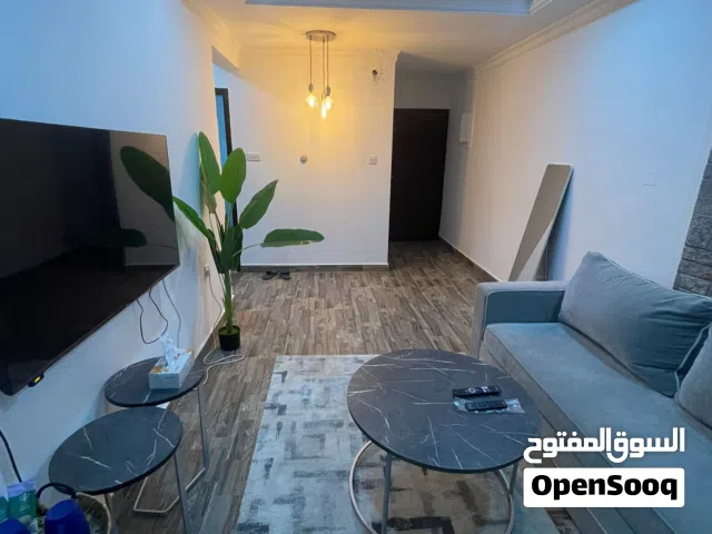 شقق للايجار بالسالميه غرفه وغرفتين غرفه وصاله ومطبخ وحمام و غرفتين وحمامين وصاله ومطبخ