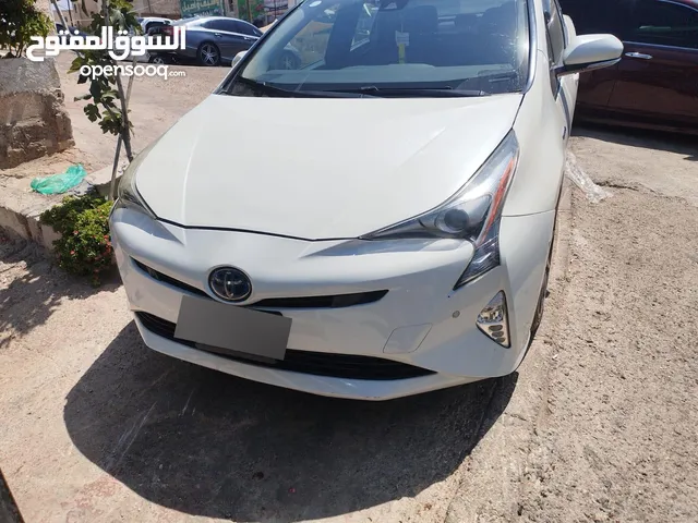 تويوتا بريوس بيرسونا Toyota Prius Persona
