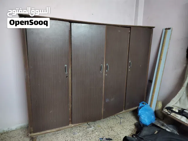 خزانة ملابس مستعمله