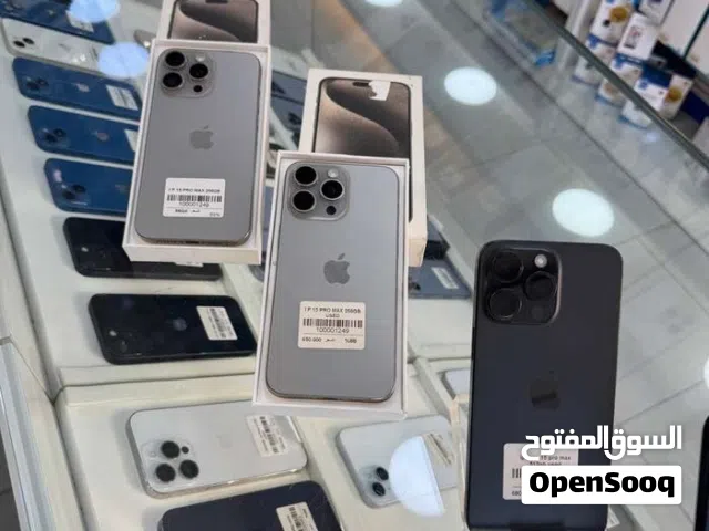 I phone 15 pro max 256gb  مستعمل شبة جديد بطاريه 85-90 معه كرتونته  كفالة اسبوعين لاي عطل مصنعي