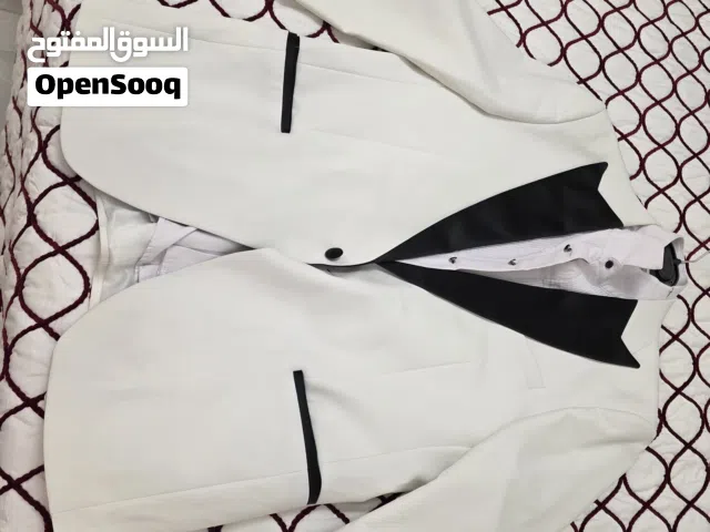 جاكيت توكسيدو ابيض جديد من ماركة موستاش Moustache المعروفة كواليتي عالي مع قميص واكسسوارات توكسيدو