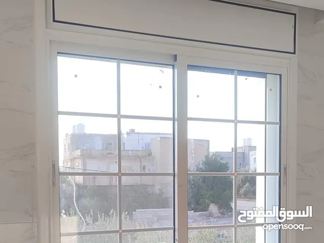 تفصيل مطابخ وشبابيك فلسطيني