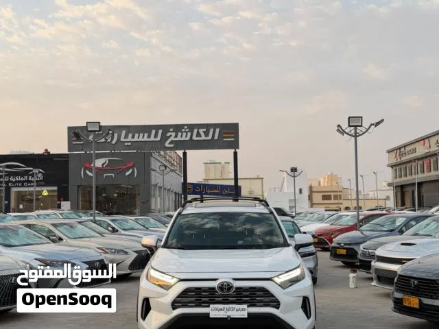 تويوتا رافور Xle 2023 للبيع
