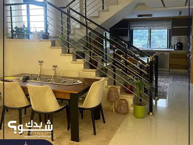 340m2 4 Bedrooms Apartments for Sale in Ramallah and Al-Bireh Ein Musbah