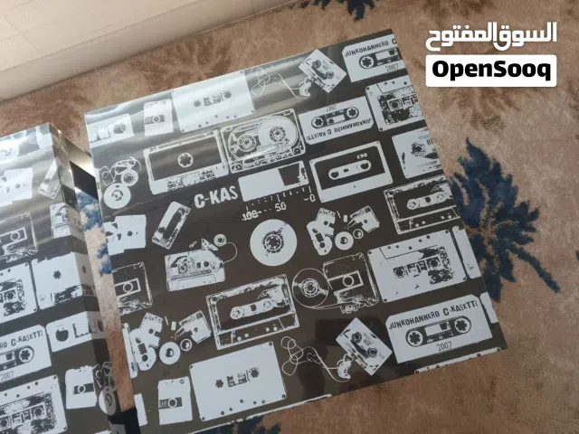 طاوله عدد 2 ايكيا مربعه اصدار خاص شغل يدوي موديل رسمه كلاسيك غير متوفر في الايكيا لون اسود ورسمه
