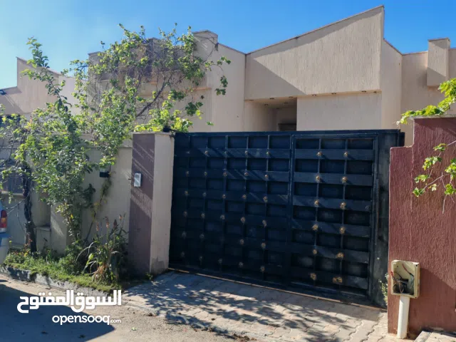 150 m2 3 Bedrooms Townhouse for Rent in Tripoli Khallet Alforjan