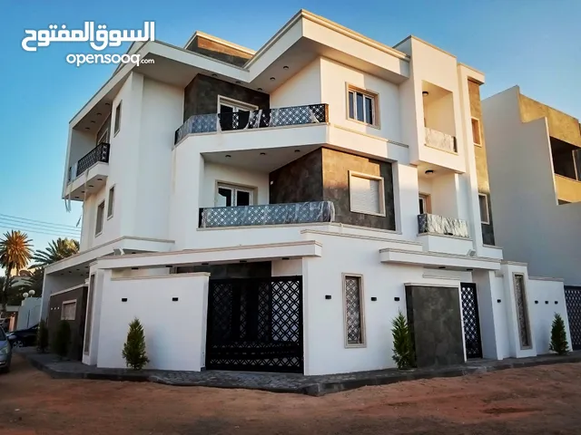 800 m2 More than 6 bedrooms Villa for Sale in Tripoli Souq Al-Juma'a