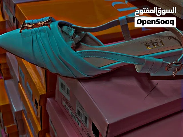 سلام عليكم في كعب للبيع           ،؟      ،؟        ،؟          ،؟       ،؟