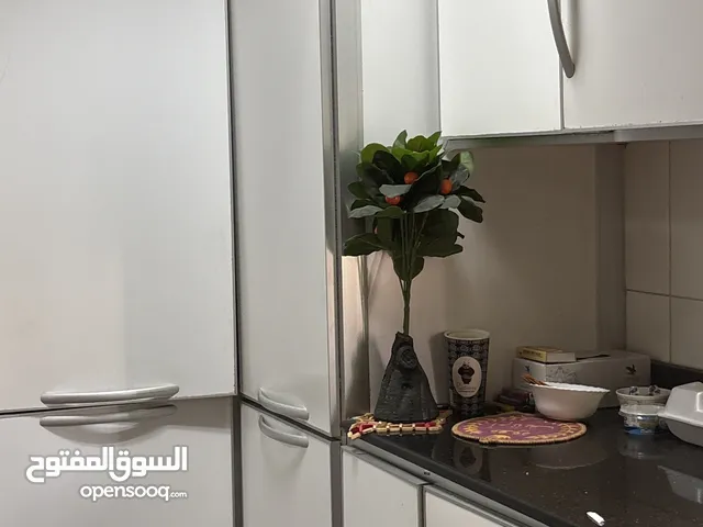 المطبخ كما في الصوره واستعمال خفيففف