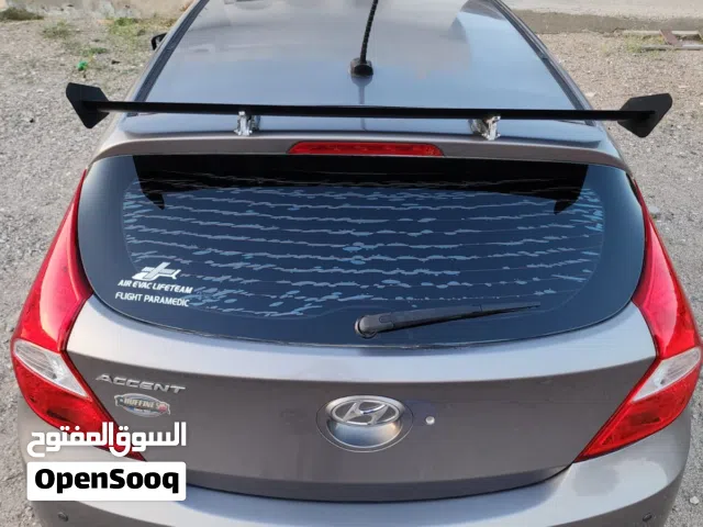 2017 هيونداي اكسنت Standard