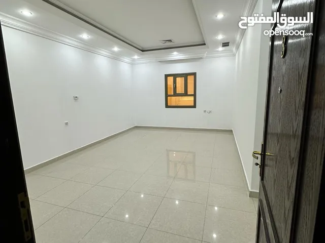 200 m2 3 Bedrooms Apartments for Rent in Al Ahmadi Fahaheel
