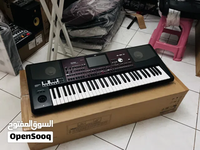 للبيع Korg Pa700 oriental مستعمل اخوه للجديد فقط شهر مع هدية برنامج