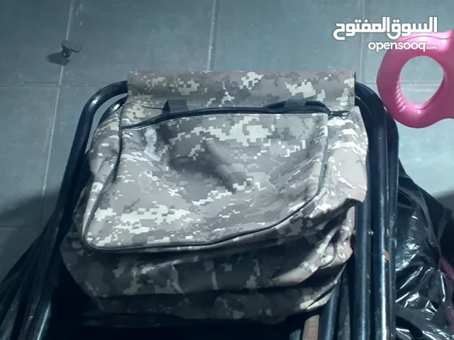 كراسي للبيع اربعه
