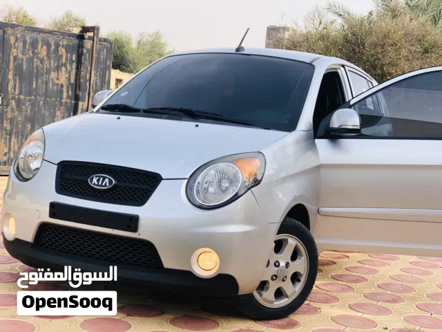 سيارة ربي يبارك ليها يومين واصله موديل 2010