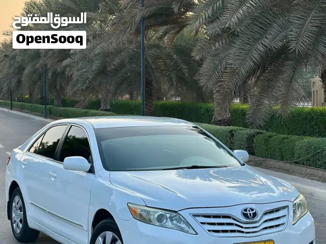 2011 تويوتا كامري LE