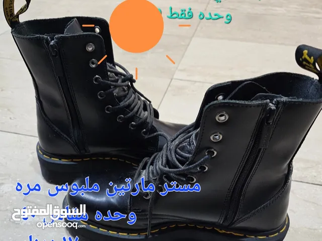 40 Casual Shoes in Hawally