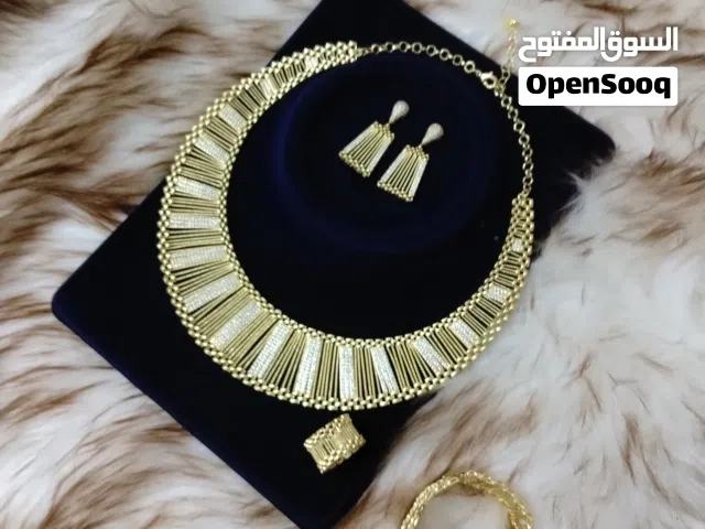 طاقم فاخر للمناسبات