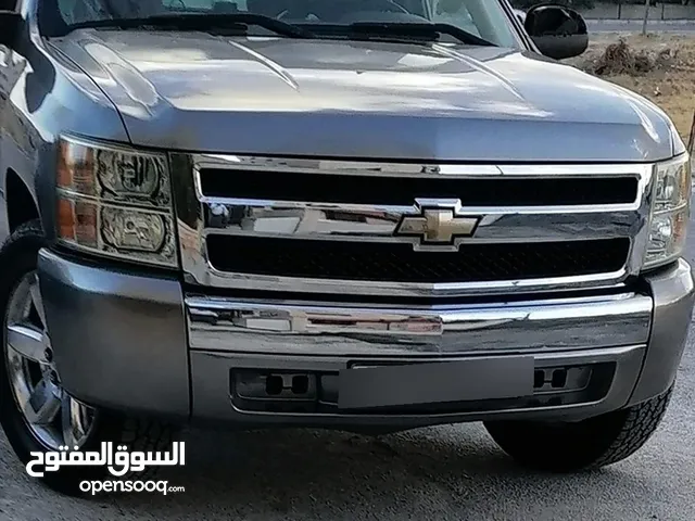 Used Chevrolet Silverado in Amman