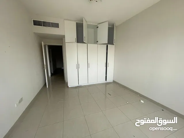 1300 ft 3 Bedrooms Apartments for Rent in Sharjah Al Majaz