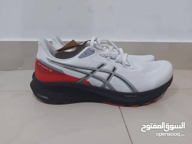 حذاء اسيكس asics gt-1000 13 أصلي جديد (سعره الأصلي 41 دينار)