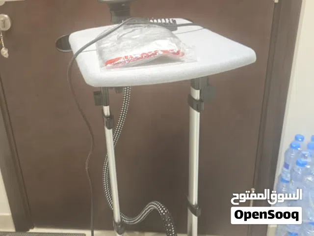 مكواة بخار للبيع بسبب السفر