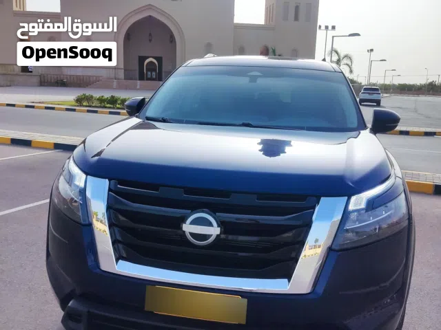 2023 Nissan Pathfinder SV