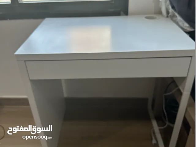 Small white desk 73 * 50 cm