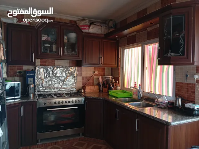 125m2 4 Bedrooms Apartments for Sale in Zarqa Al Zarqa Al Jadeedeh