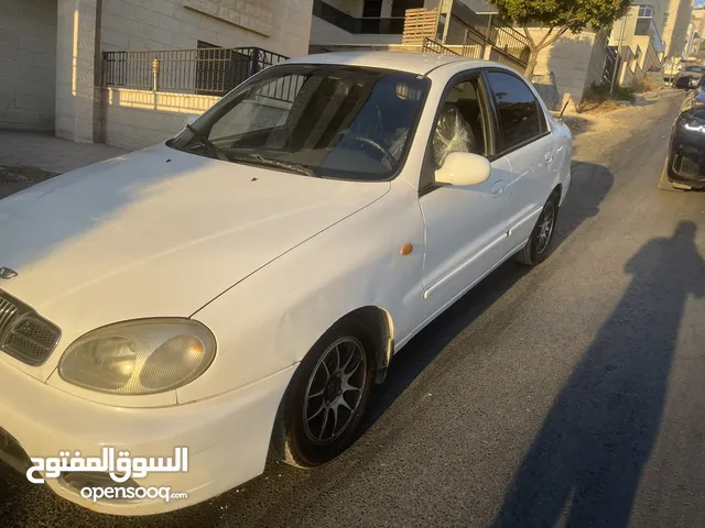 دايو لانوس 2002
