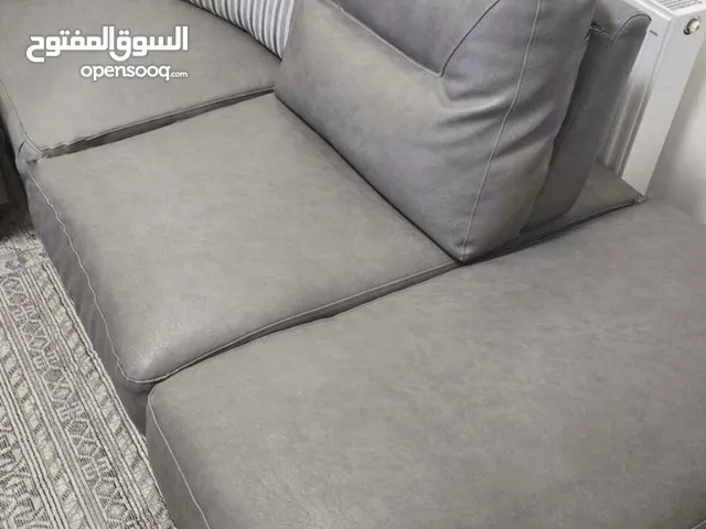 طقم كنب جلد