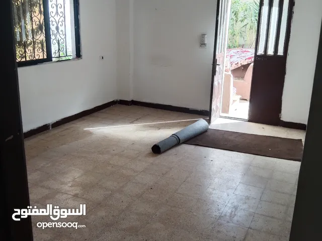 75 m2 2 Bedrooms Apartments for Rent in Zarqa Wadi Al Hajar
