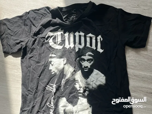 Xl t shirt tupac black and white .