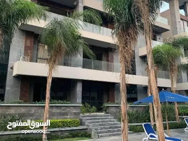 164 m2 3 Bedrooms Apartments for Sale in Cairo Fifth Settlement