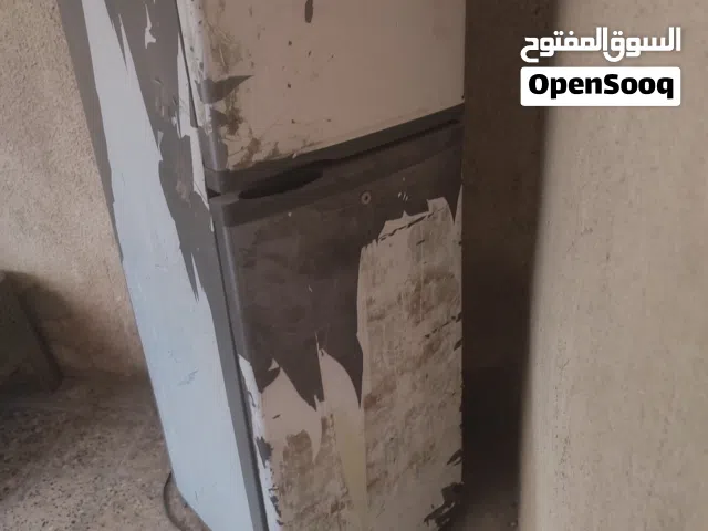 ثلاجات للبيع