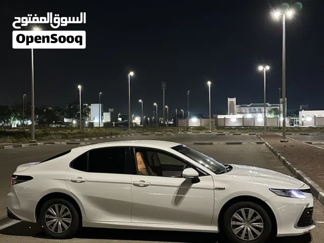 2021 تويوتا كامري LE