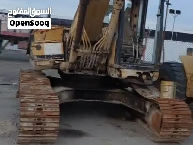 Caterpillar Excavators + 4 Wheel Loapders for Sale – Goopd Condition للبيعp 4 حفارات + 4 لوادر بحالة