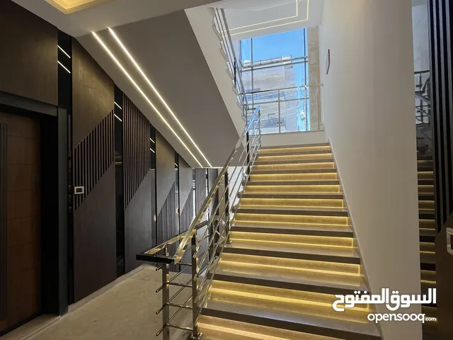 204 m2 3 Bedrooms Apartments for Sale in Amman Dahiet Al-Nakheel