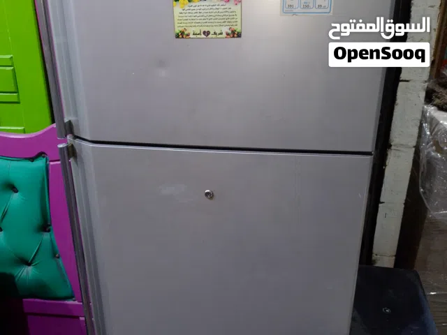 ثلاجة شارب شبه جديد