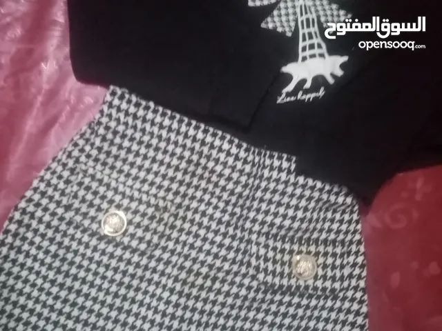 ملابس جيدةوجميلة للاطفال البنات بألوان مذهلة وملابس جذابة وكذلك للمناسبات والخرجات ومقاسات متعددة