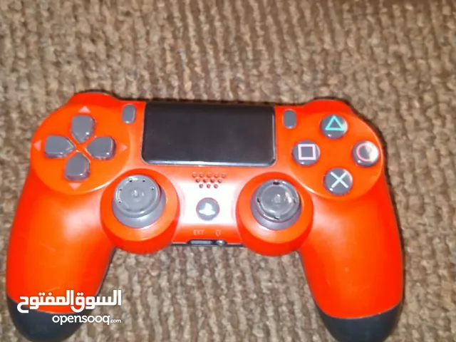 ايد بلايستيشن 4 اصليه السعر قابل للتفاوض بشي بسيط
