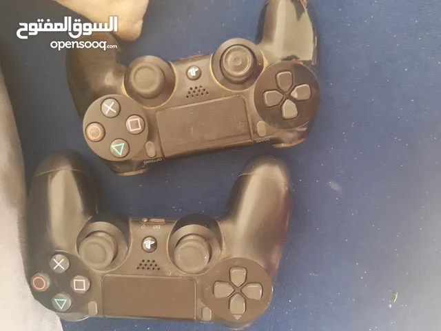 يد بلايستيشن 4 عدد2 اصليه بحاله جيده للبيع