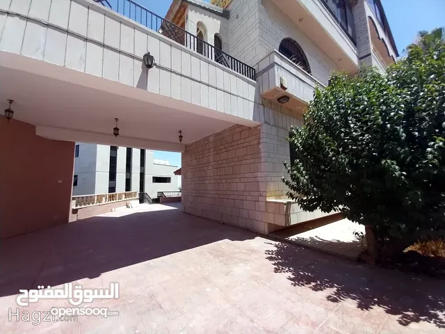 1000 m2 More than 6 bedrooms Villa for Rent in Amman Um Uthaiena