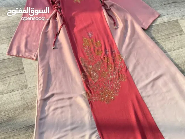 ملابس نساء